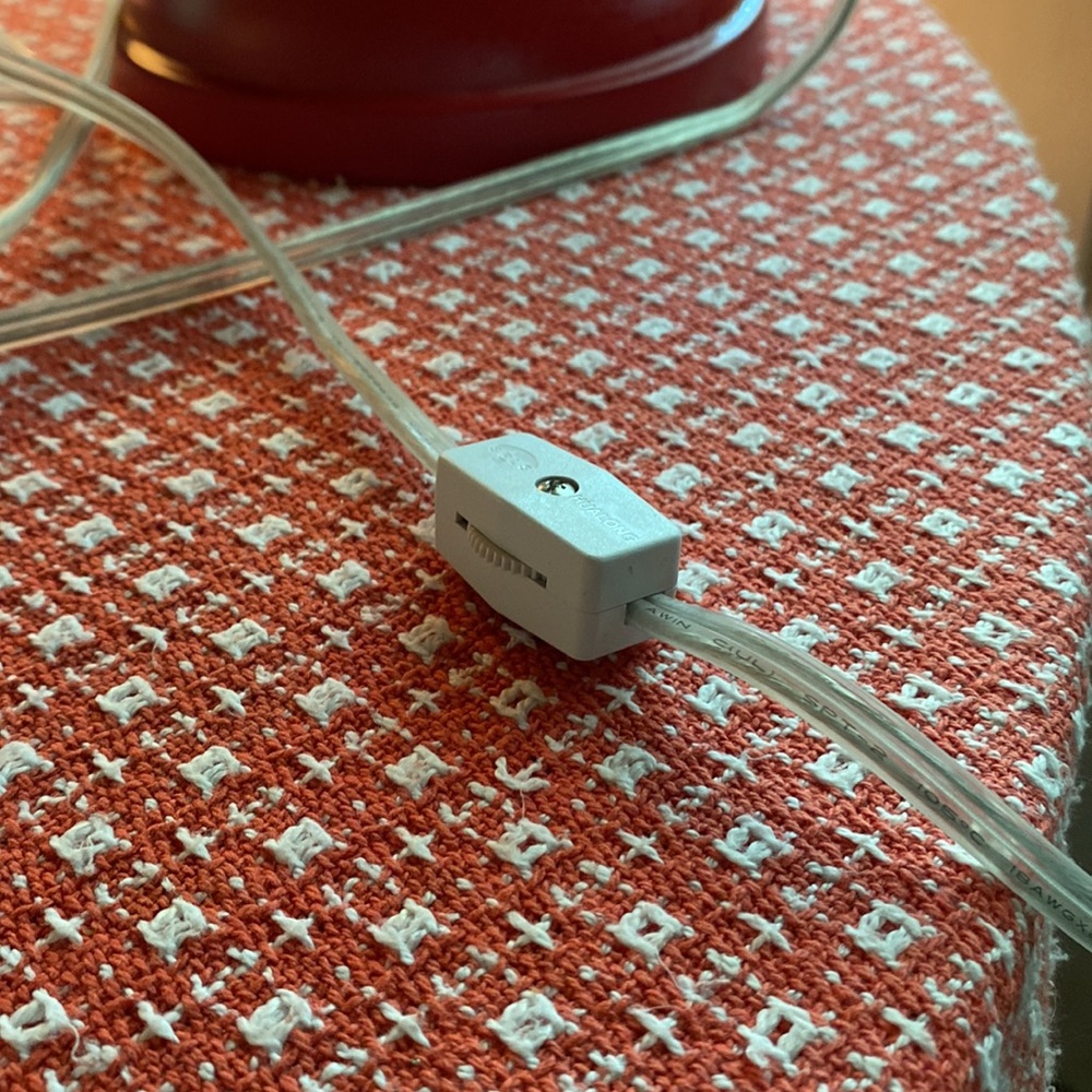 Woolrich Decorative Indoor “Camping” Lamp - Picture 3 of 11